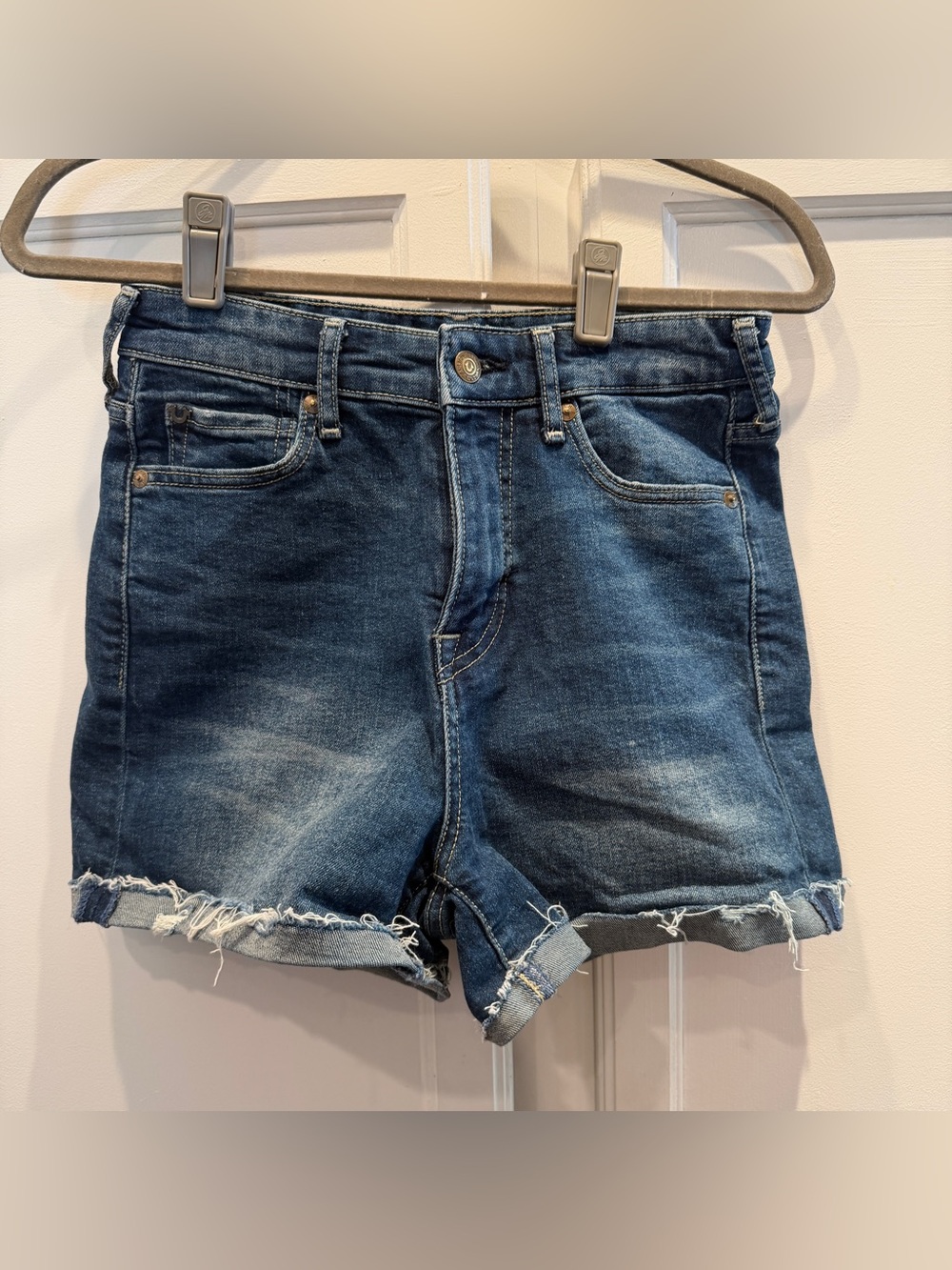 True Religion Jennie Curvy High Rise Denim Cuffed Shorts Sz 28